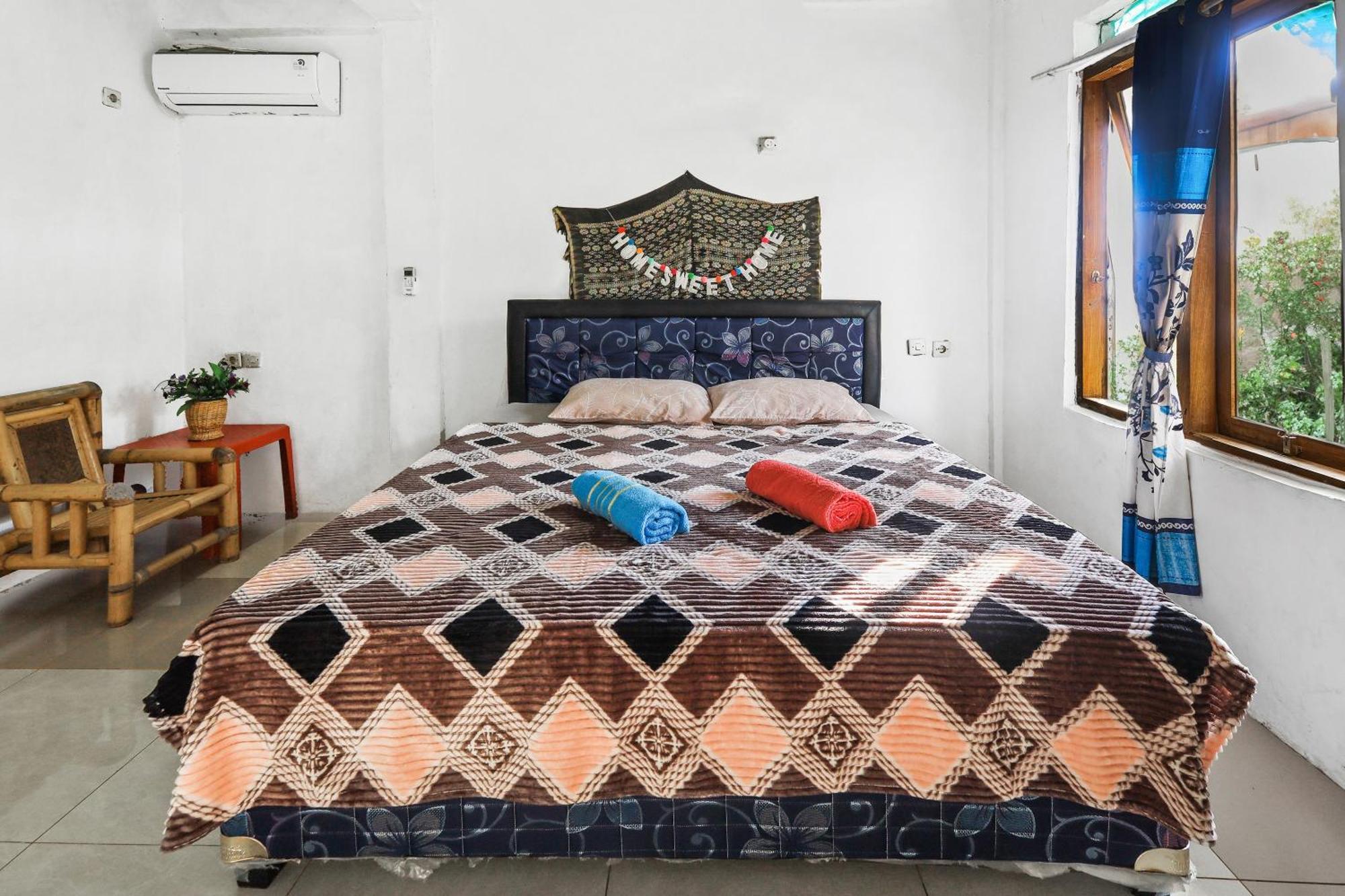 Palulu Garden Homestay Labuan Bajo Exterior foto